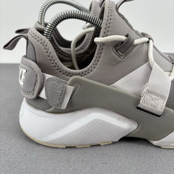 Nike Size 8.5 Womens Air Huarache City Gray AH6804-004 Sneakers Tennis Shoes - Picture 8 of 14